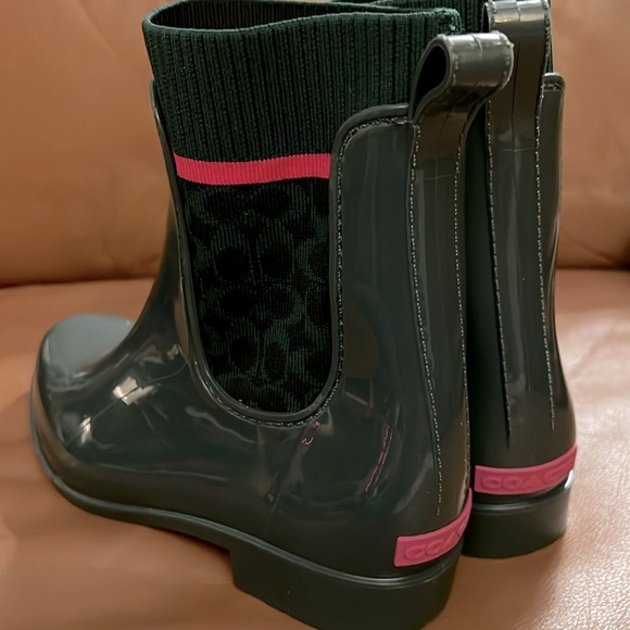 COACH JADE Millie Rain Booties Sig C Knit NWT - Picture 4 of 11